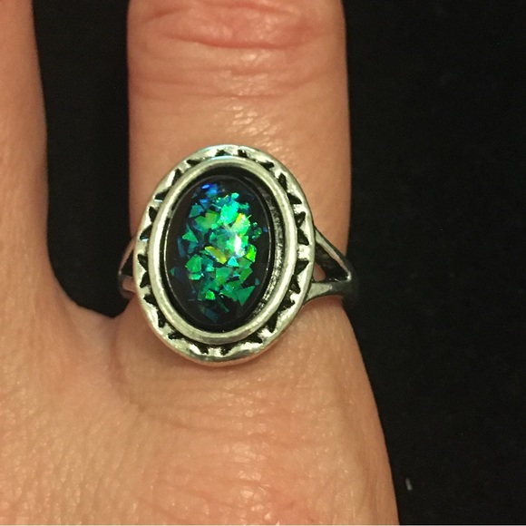 Oval Mystical Green and Blue Sparkle Stone Ring - Picture 1 of 4